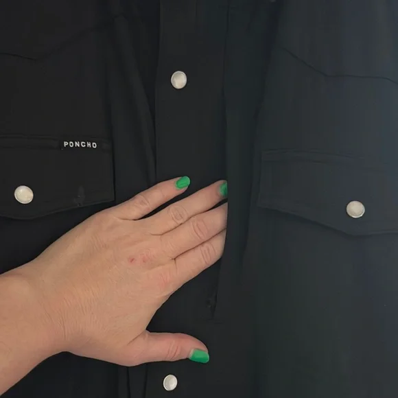 Casual Black Short Sleeve Button Down Shirt - Picture 5 of 6